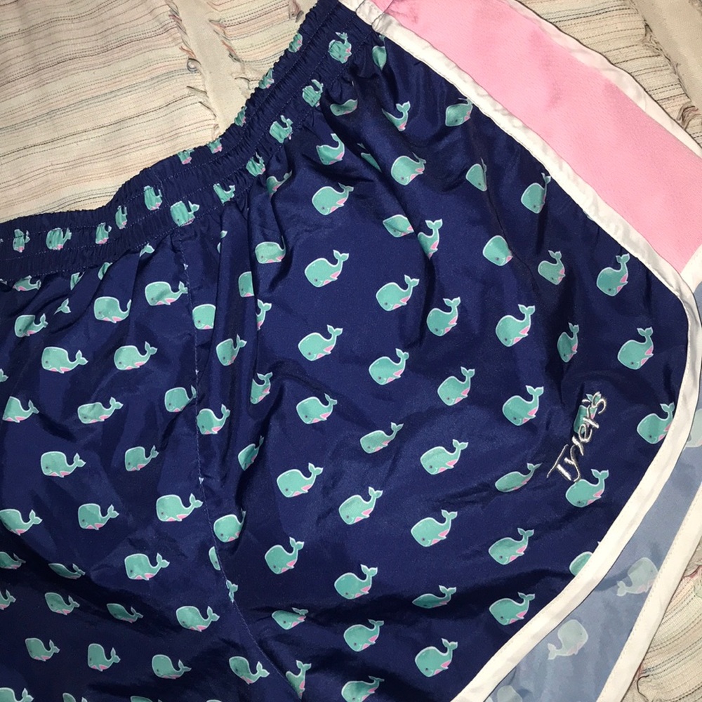 Windshorts, whale print